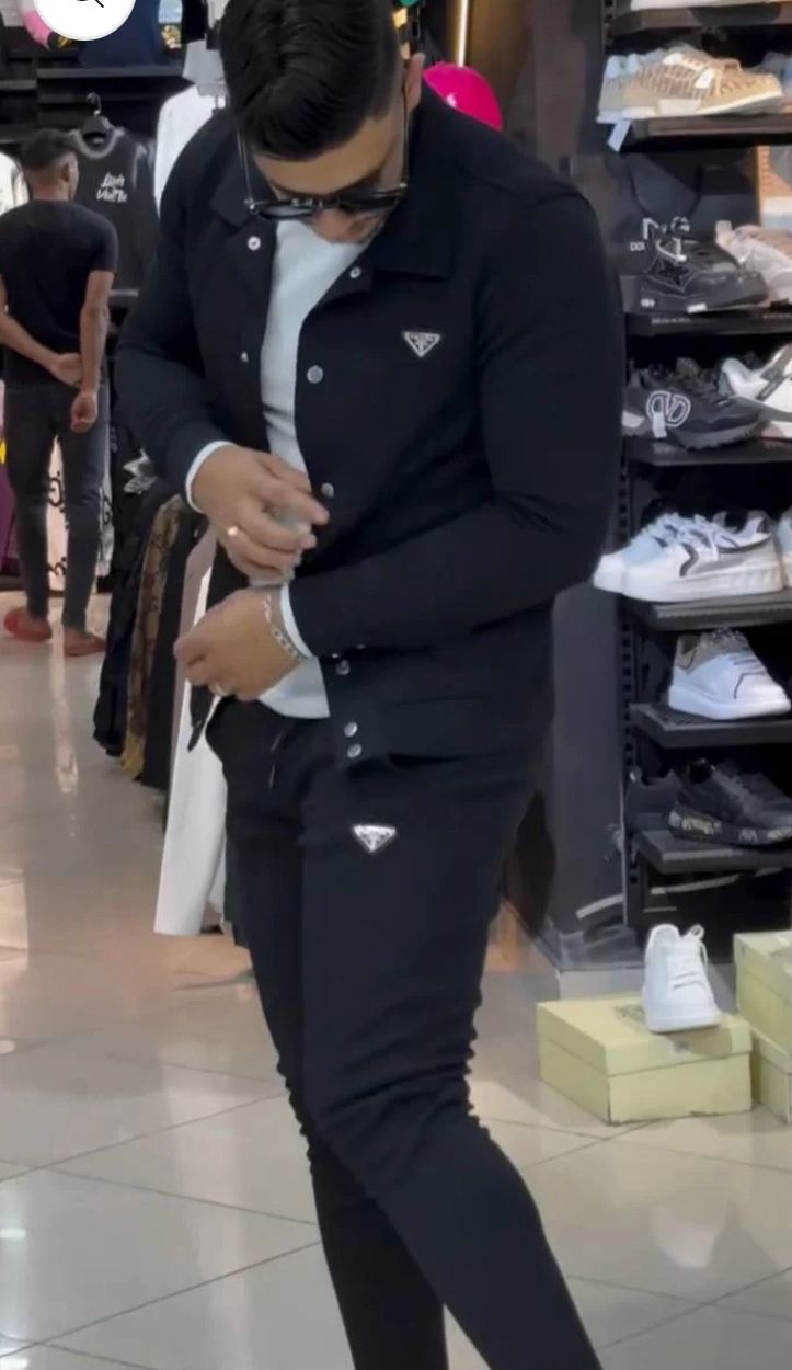 Ensemble PRADA سروال + veste . (بدون قميص بلا تريكو)