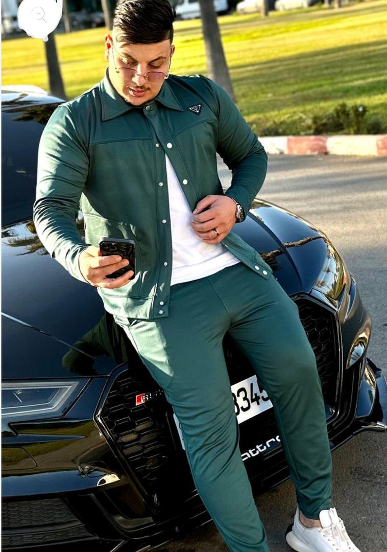 Ensemble PRADA سروال + veste . (بدون قميص بلا تريكو)