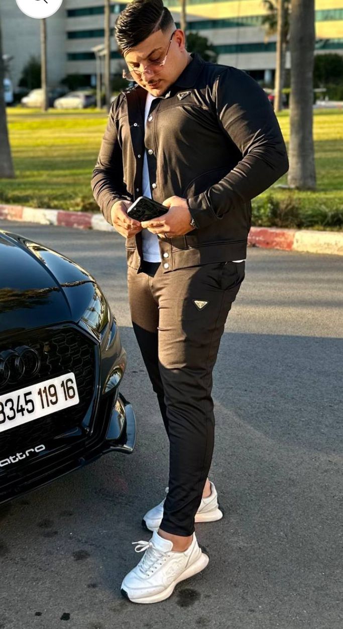 Ensemble PRADA سروال + veste . (بدون قميص بلا تريكو)